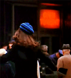 [Image: the_mary_tyler_moore_show_intro__hat_tos...707kfu.jpg]